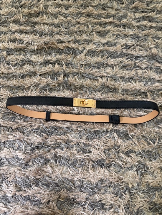 Accessories - Black Grained Faux Leather Turn Lock Adjustable Skinny Belt OS